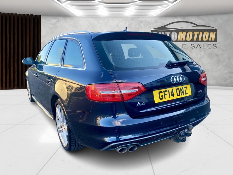 AUDI A4 AVANT