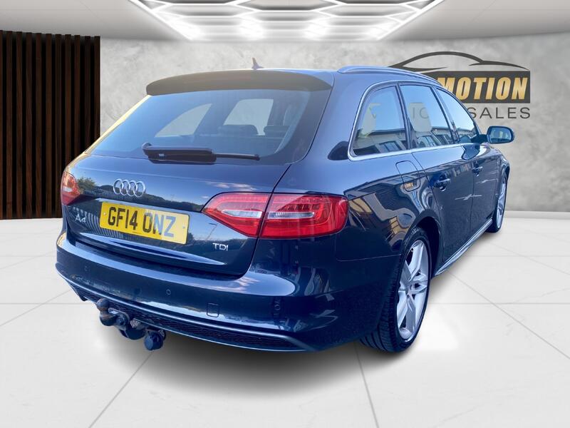 AUDI A4 AVANT